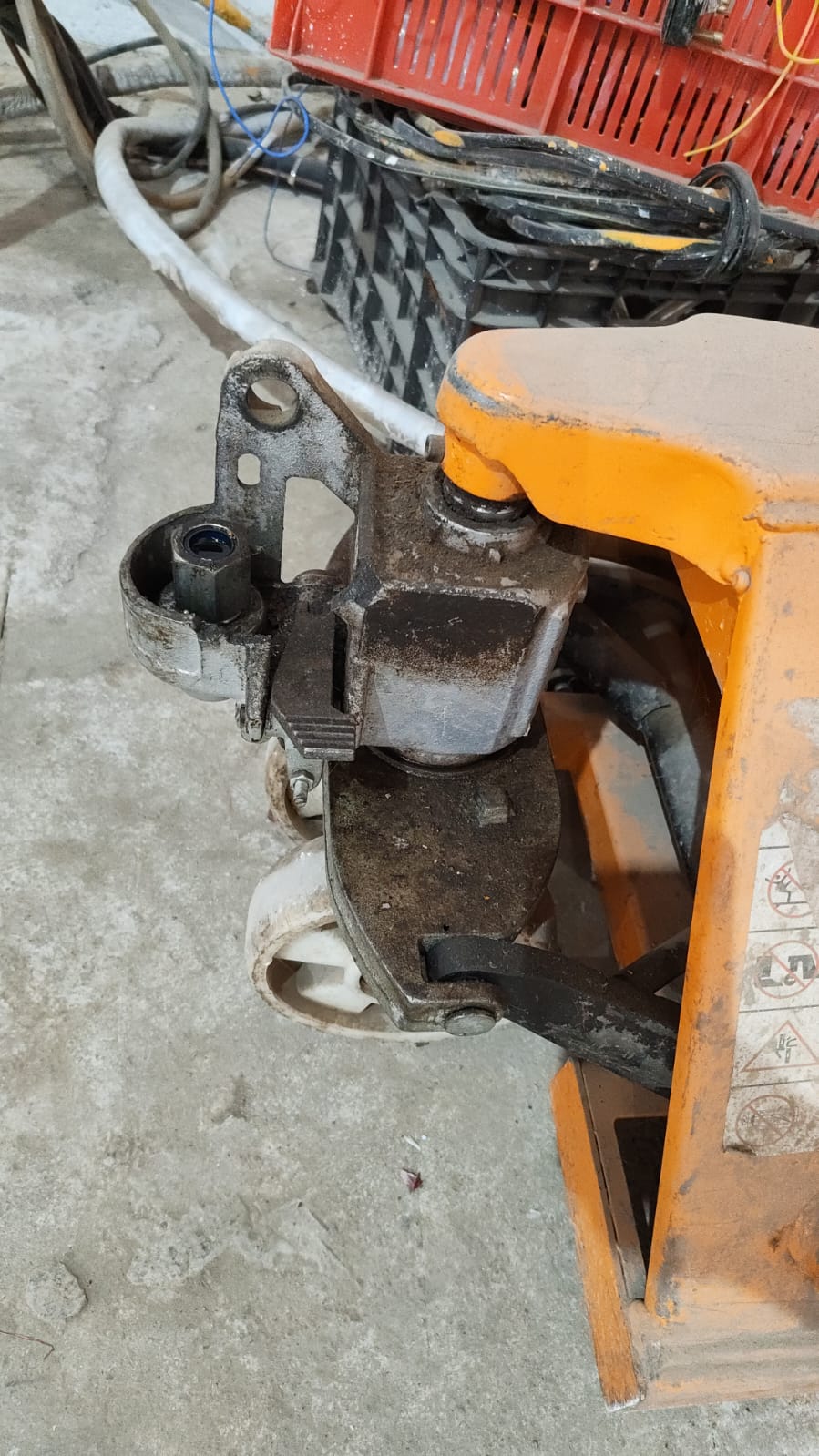 Material handling equipment and spare parts 19